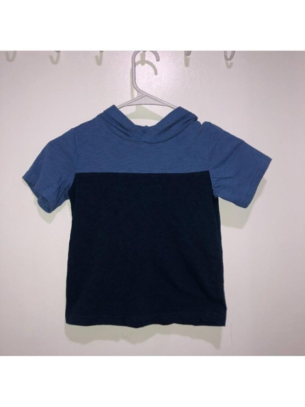 5 for $10 Boy's Wonder Nation hooded tee shirt Size XS (4/5)